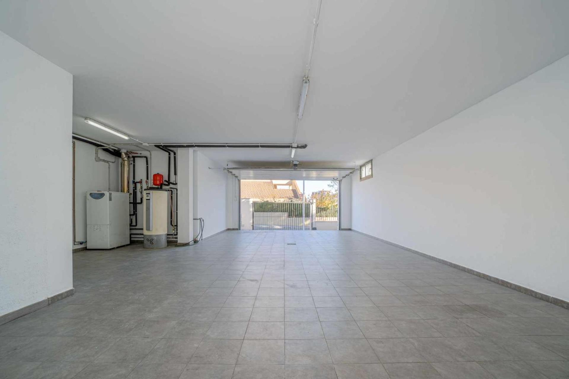 Jouvacations Villa Domenec Figueres  Luaran gambar