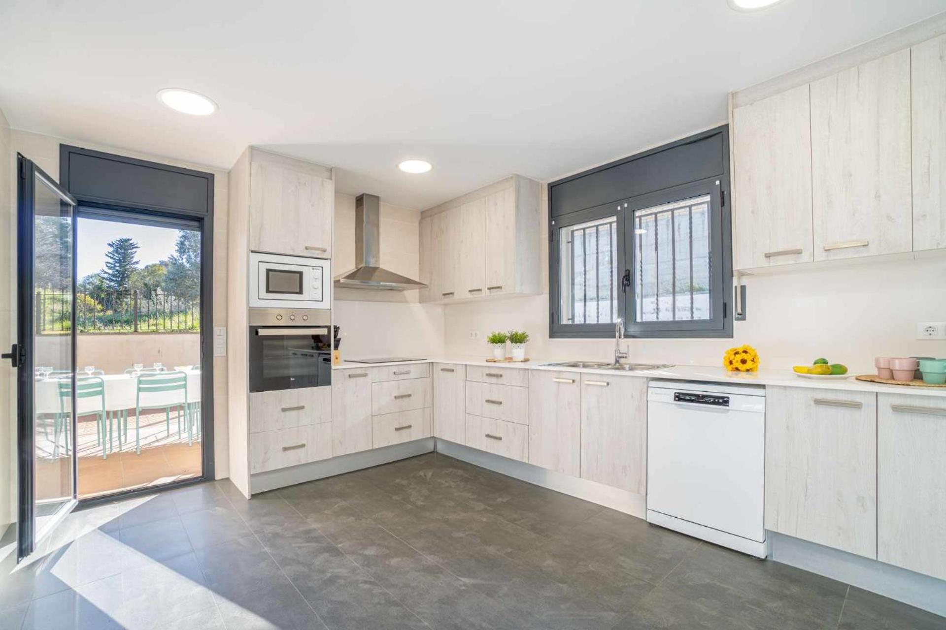 Jouvacations Villa Domenec Figueres  Luaran gambar