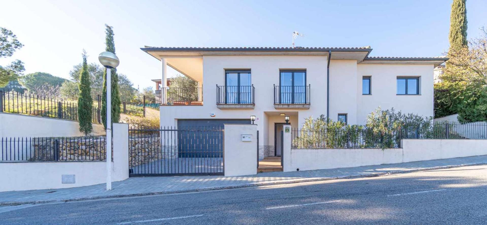 Jouvacations Villa Domenec Figueres  Luaran gambar